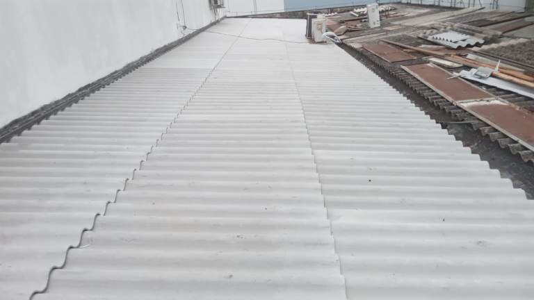 colocação de telhado residencial