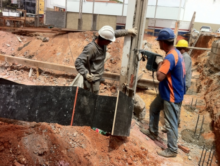 Demolição para construção civil SP