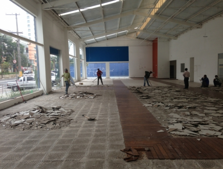 pintura de fachada comercial